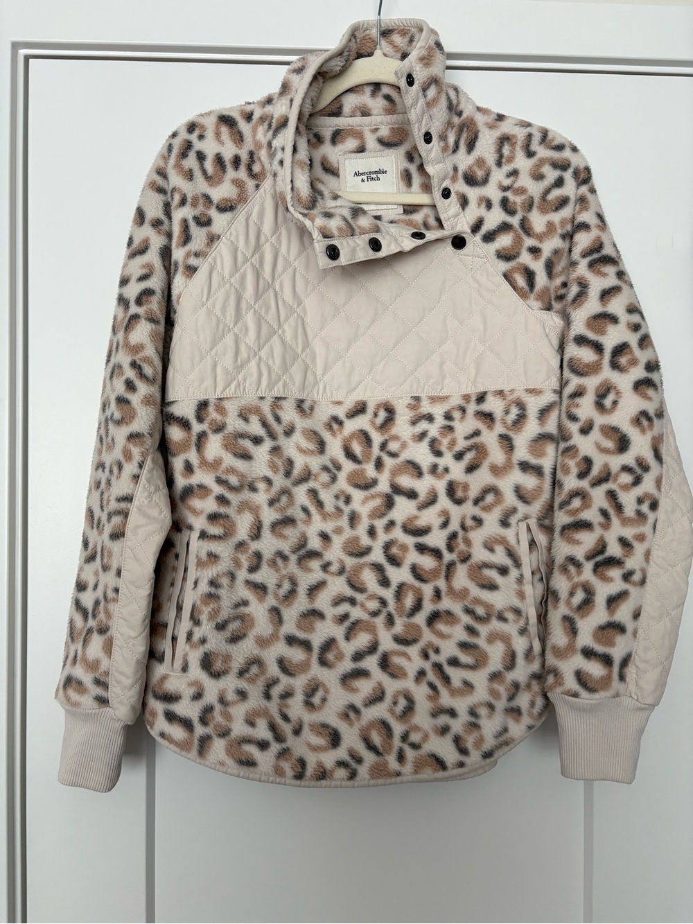 Abercrombie & Fitch Cream and Tan Leopard Sherpa Pullover